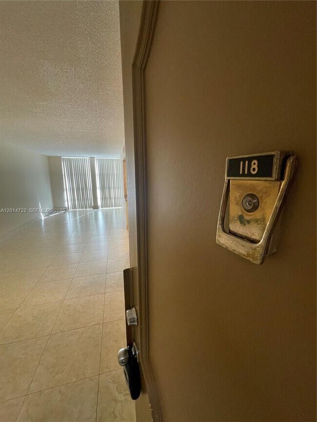 Photo - 2000 Atlantic Shores Blvd Unit 118