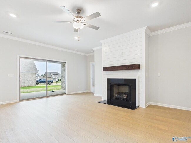 Photo - 17993 Longleaf Dr
