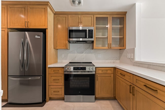 Photo - 1411 N Harper Ave