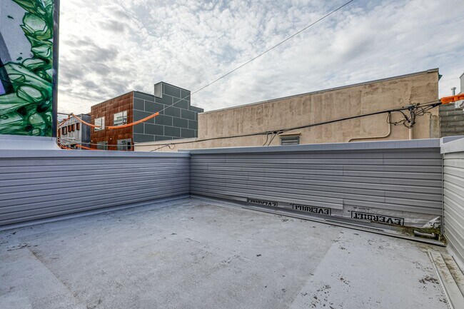 Photo - 1314 N Front St Unidad 2