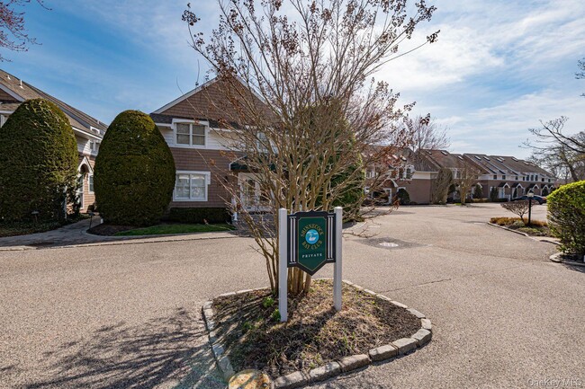 Photo - 49 Canoe Place Rd Unit 212