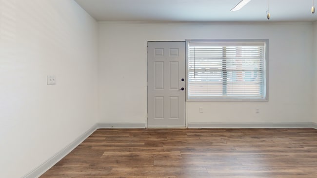 Biscayne Bay - Living Space.jpg