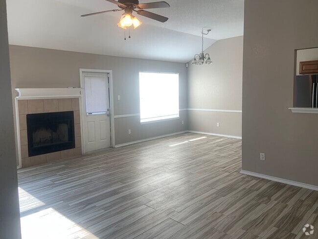 Building Photo - 2808 Bastion Loop Rental