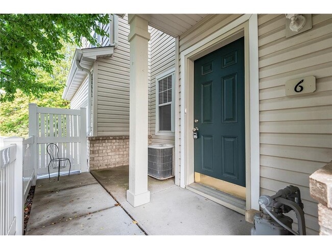 Photo - 5020 Holly Ln N