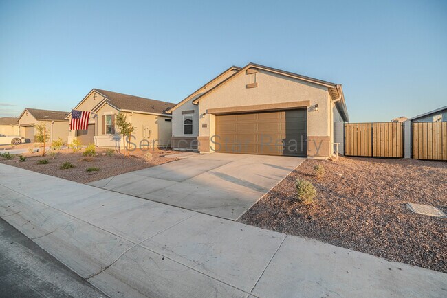 5549 E Cinder Ln
