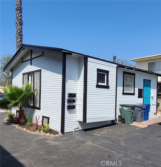 Photo - 1848 Temple Ave