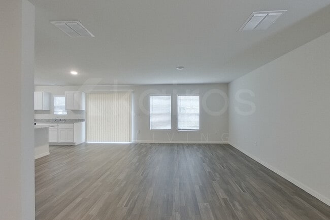 Photo - 7159 Meroni Blvd