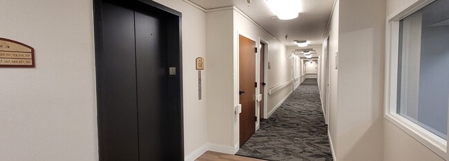 Elevator - Hallways