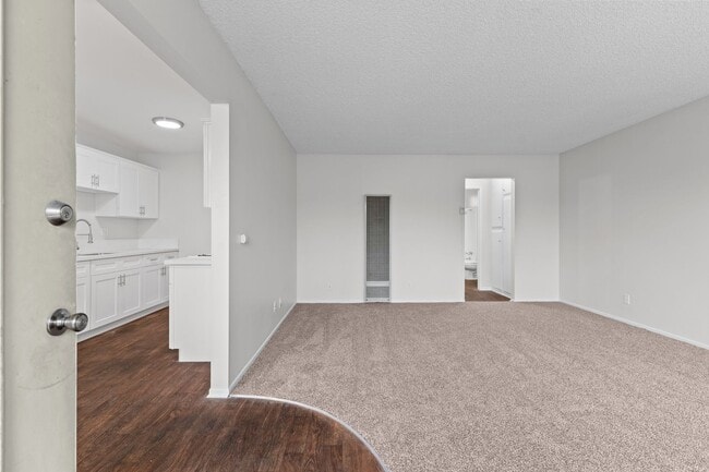 Photo - 8331 Lampson Avenue