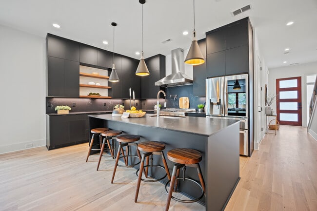 Photo - 4709 Walden Ct