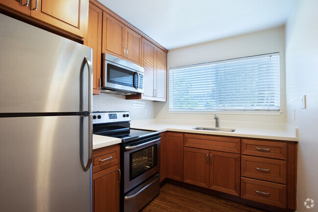 1HAB, 1BA - 560 ft² - Parklane Apartments