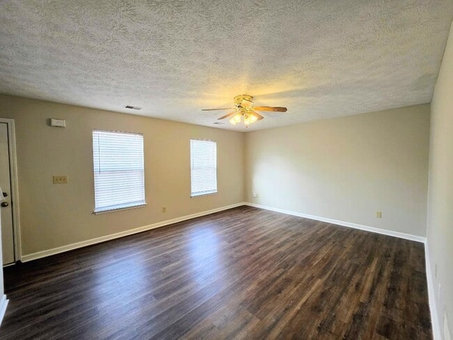 Photo - 315 Turfway Dr