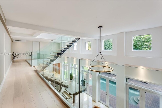 Photo - 1701 Espanola Dr