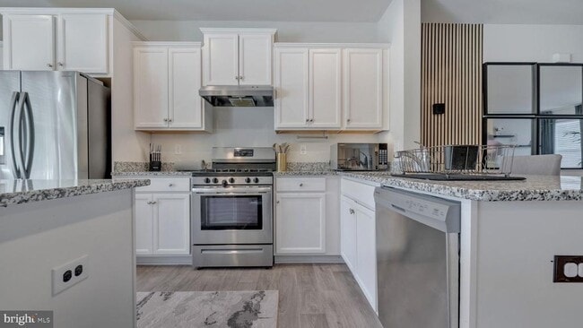 Building Photo - 7748 Venice Ln