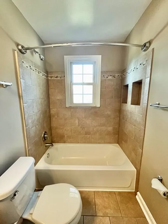Photo - 5128 Mangum Rd