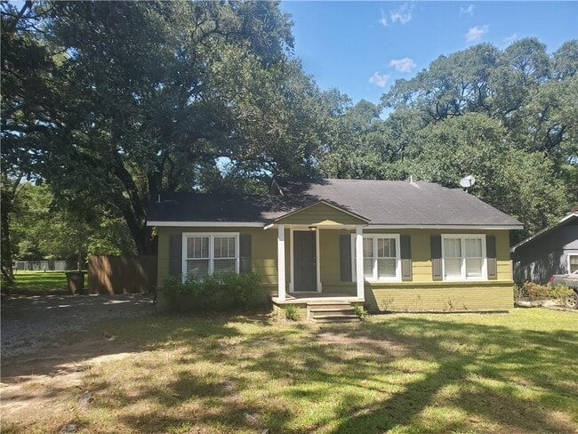 Photo - 5430 Greenleaf Rd House