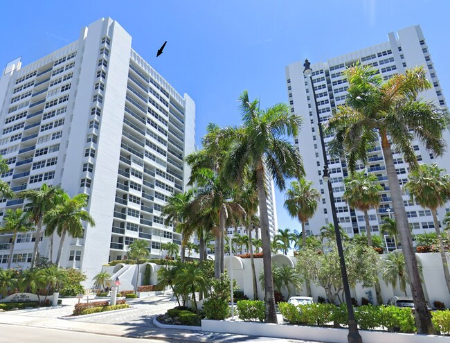 Photo - 1880 S Ocean Dr Unidad 807