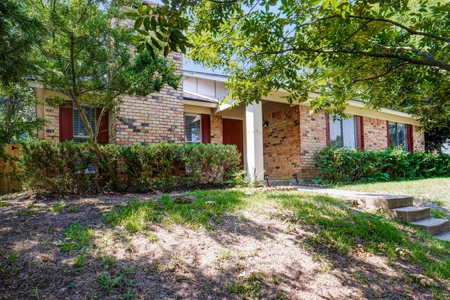 Photo - 1741 Crystal Way