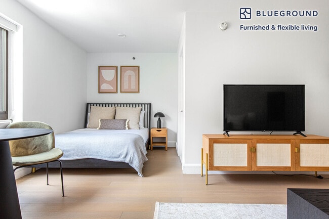 311 W 50th St Unit SI FL6-ID614
