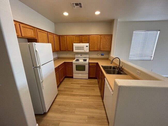 Photo - 6315 S 69th Glen