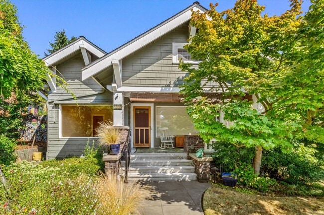 Photo - 4102 Sunnyside Ave N