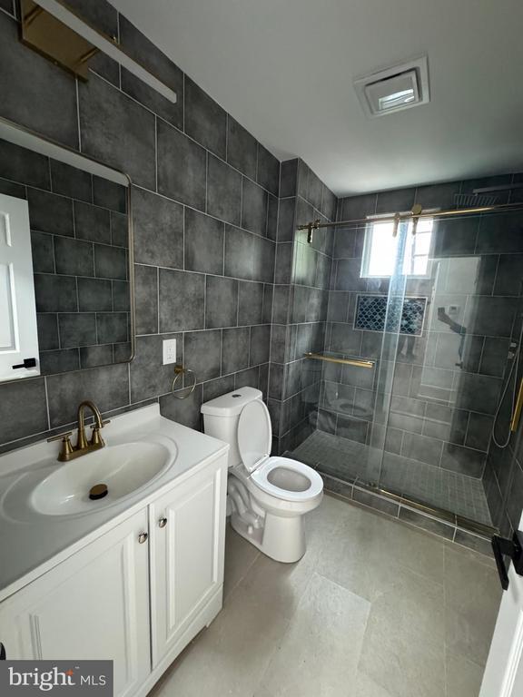 Photo - 433 W Bringhurst St Unit 2