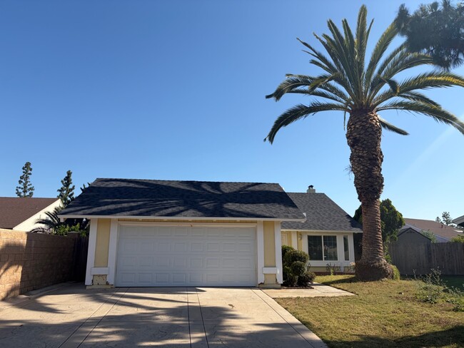 Photo - 18708 Mandy St
