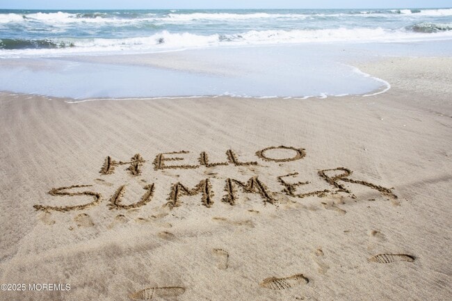 Building Photo - 104 5th Ave