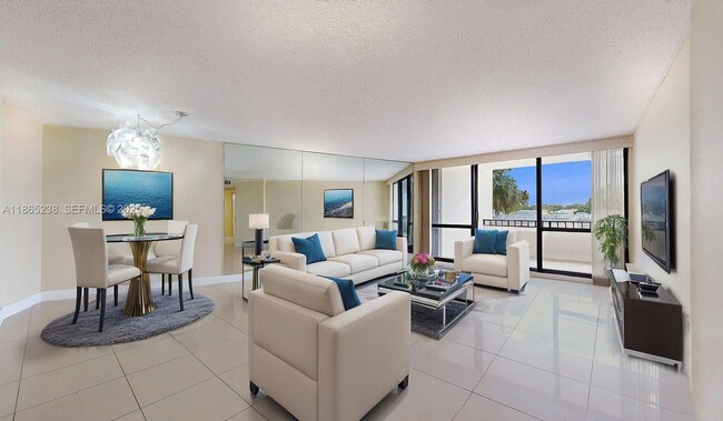 Photo - 13953 Kendale Lakes Cir Unidad 210B