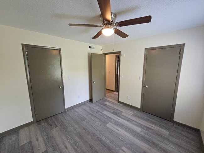 Photo - Parkwood Apartments Unit D5