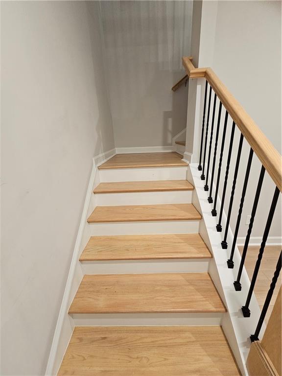 Photo - 1992 Kennesaw Dr NW