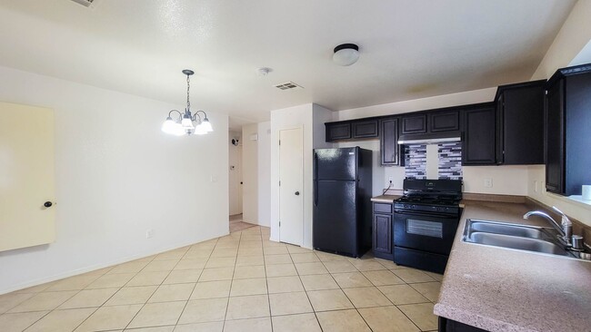 Photo - Great Location!