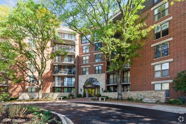 Building Photo - 509 Aurora Ave Unit 603 Rental