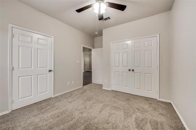 Building Photo - 917 SE 10th St Rental