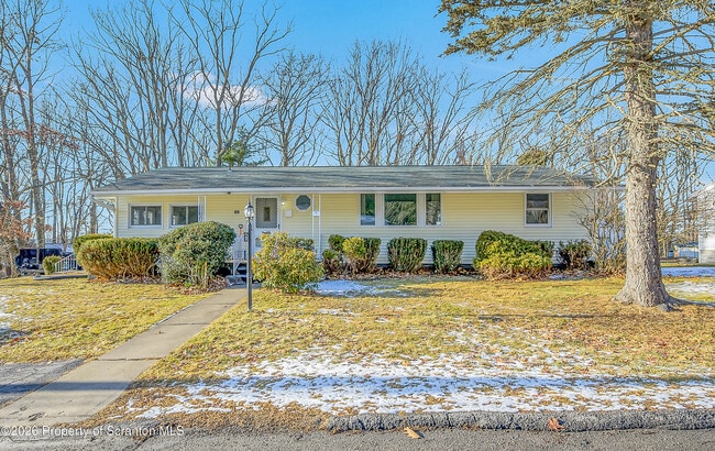 Building Photo - 301 Seymour Ave