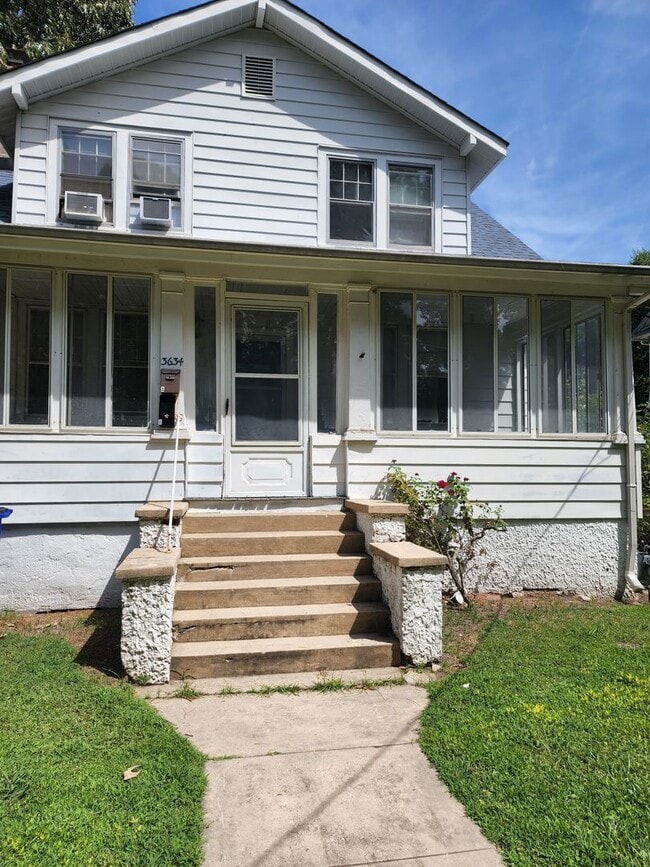 Building Photo - 3634 Kentucky Ave Unit A