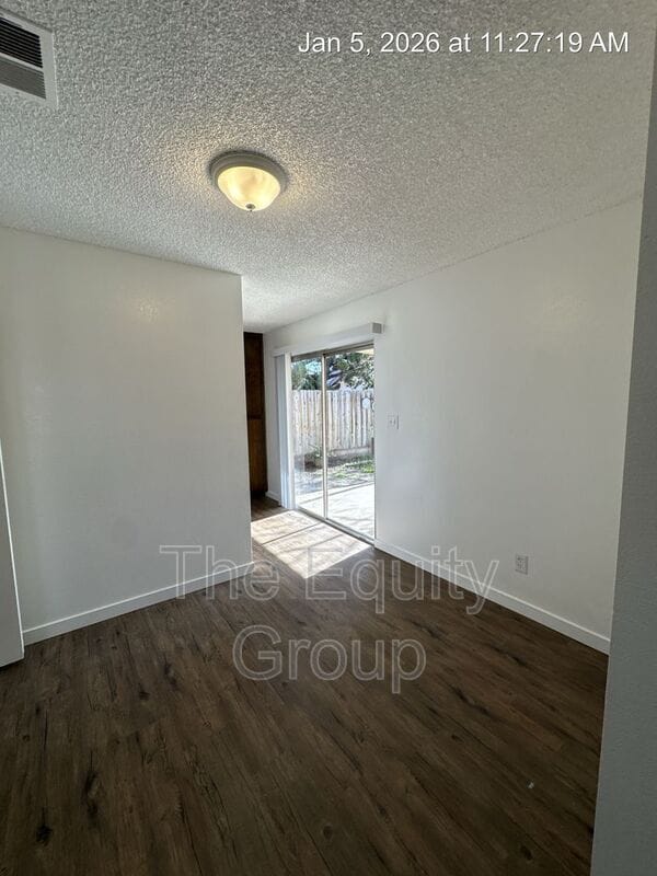 Photo - 2019 E Walnut Ave