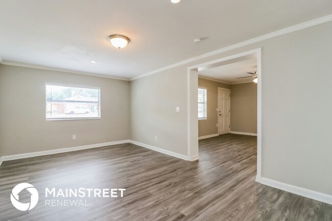 Photo - 606 Patrick Ave