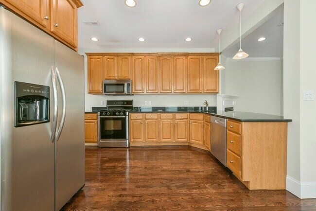 Photo - 629 E 6th St Unidad 3
