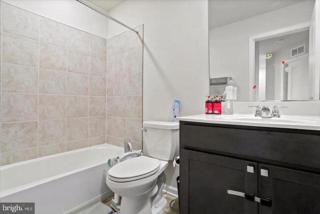 Photo - 143 Cooperage Rd