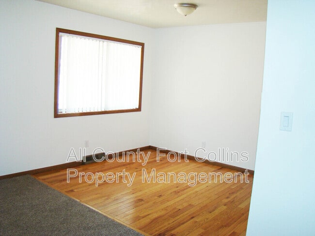 Photo - 1208 Baker St