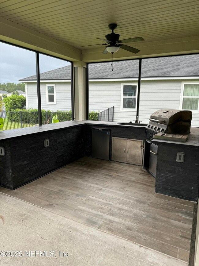 Photo - 474 Convex Ln