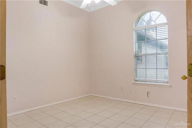 Photo - 2212 Lilly Cove Dr