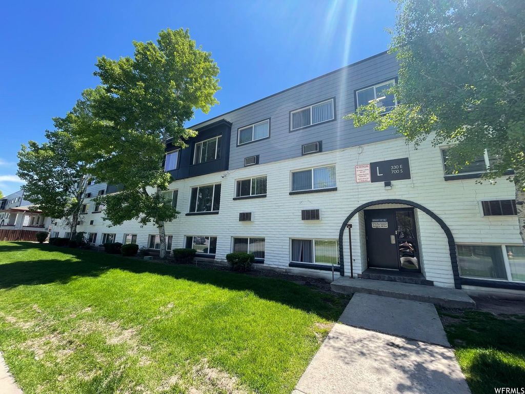 Photo - 330 E 700 S (Salt Lake City, UT)