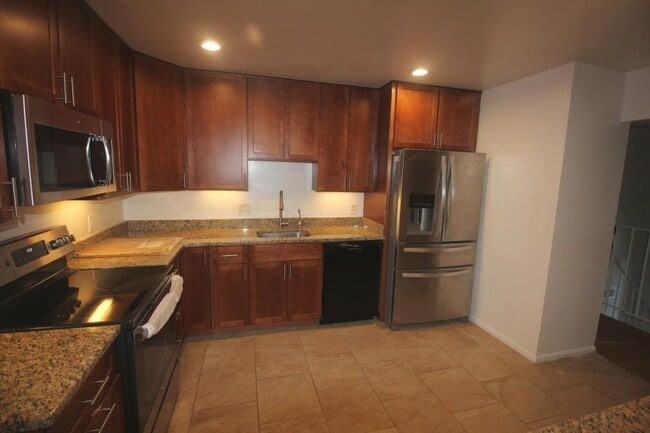 Photo - 9944 Murnane St