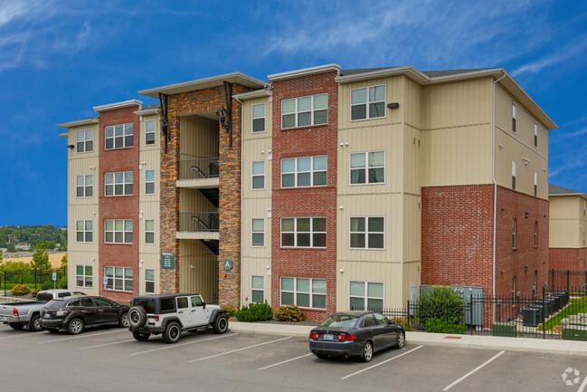 Building Photo - The Grove at Pullman Rental