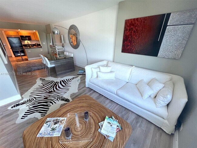 Building Photo - 2301 Collins Ave Unit 1232