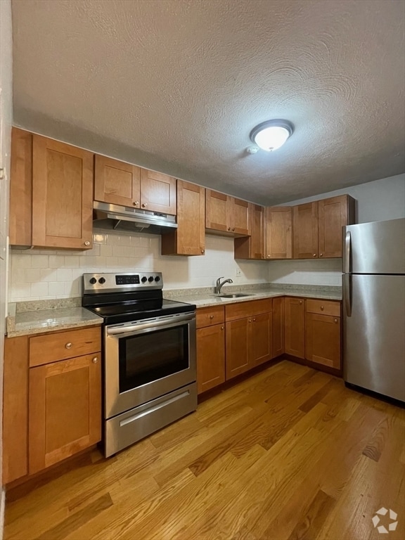 Building Photo - 55 Elmwood Ave Unit 27 Rental