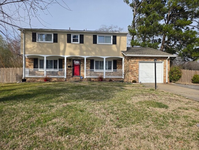 Building Photo - Carolanne Farms