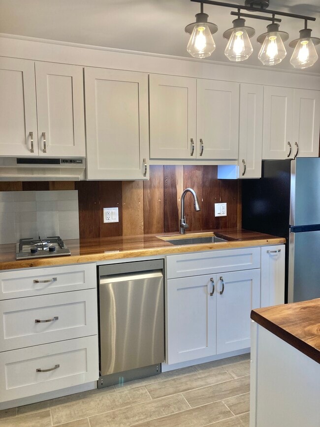 Photo - 347 Ainako Ave Unit B